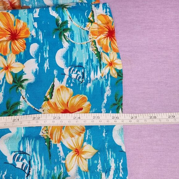 Cherokee Waikiki Wear Hawaiian button down shirt - Picture 6 of 7